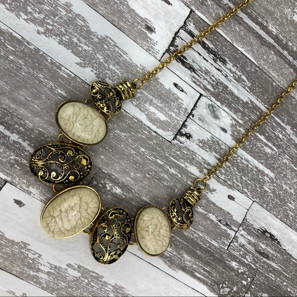 Retro Gem Necklace ( White )